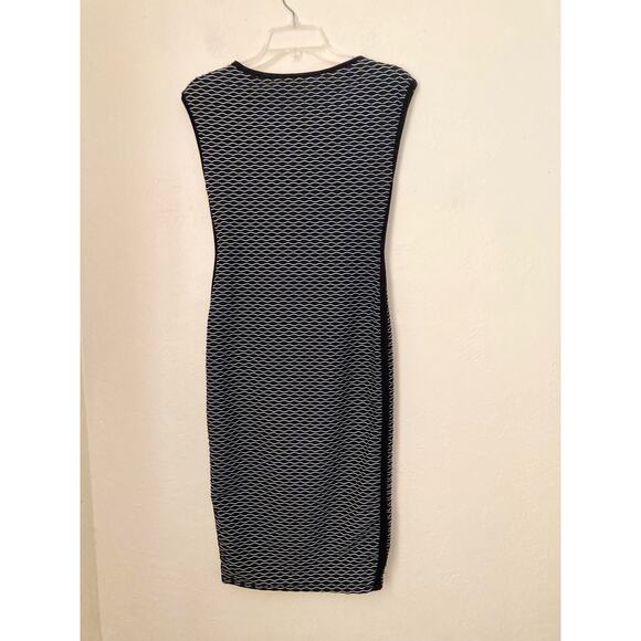Max Studio Women's Dress Size XS Black White Textured Bodycon Wiggle - Picture 2 of 7